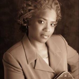 Meet your Posher, Elayae